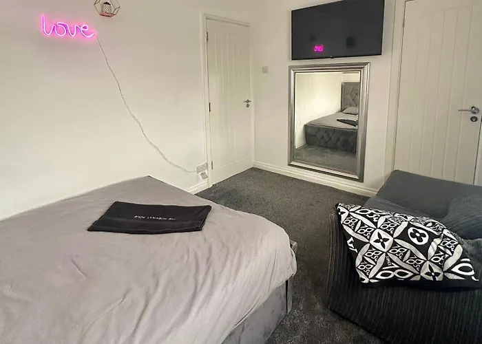 The Hideaway * ブラッドフォード