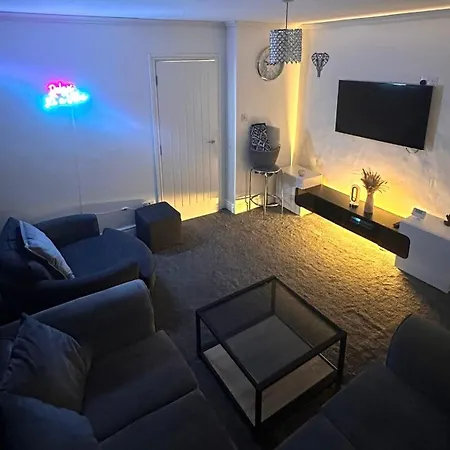 The Hideaway * Bradford (West Yorkshire)